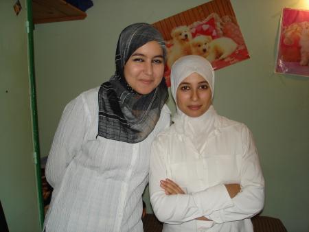 hind et ouafae.